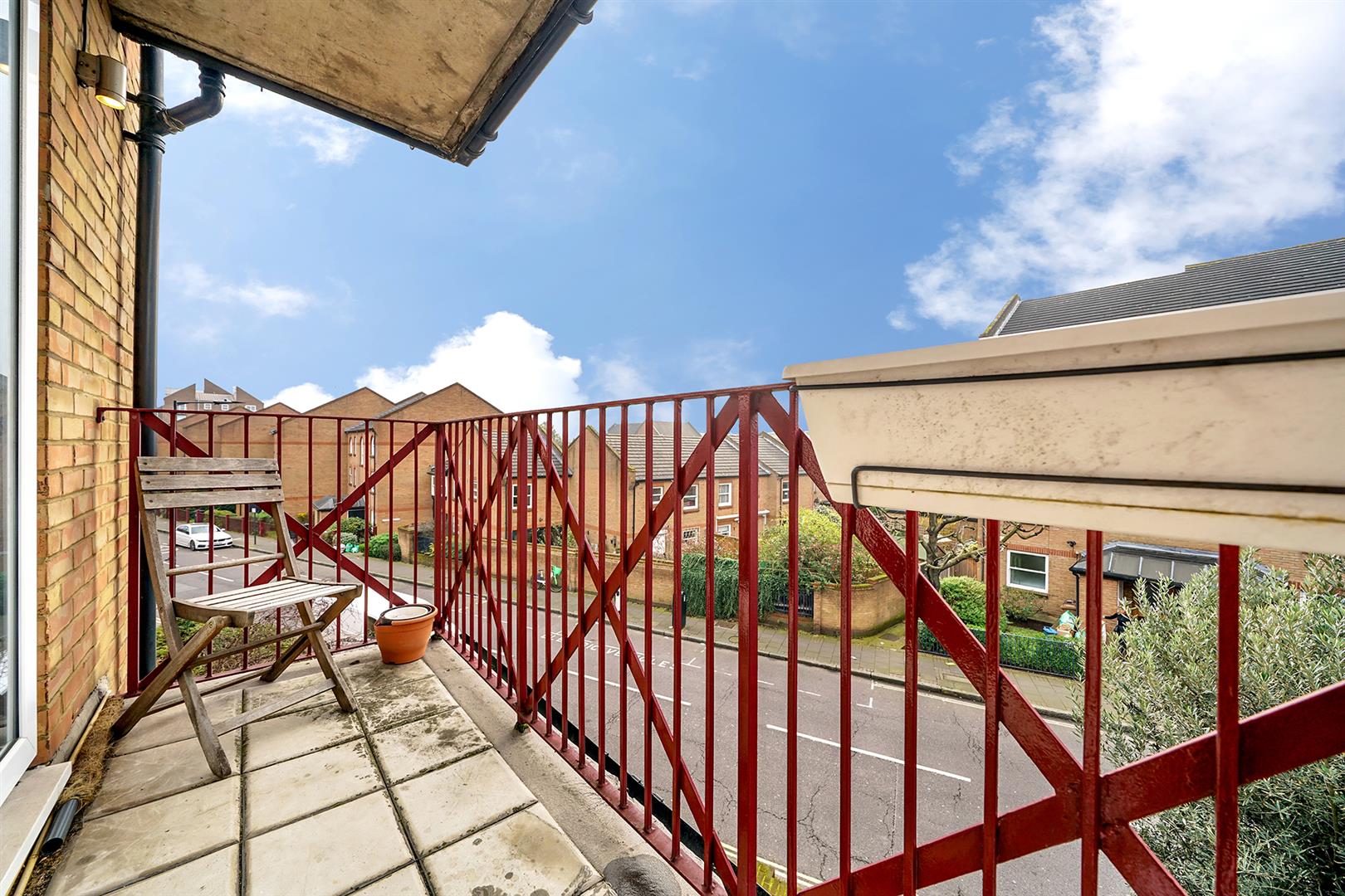 Earlston Grove, Hackney